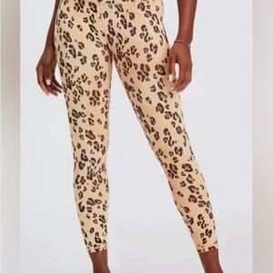 EUC Fabletics Tan Leopard Print Leggings